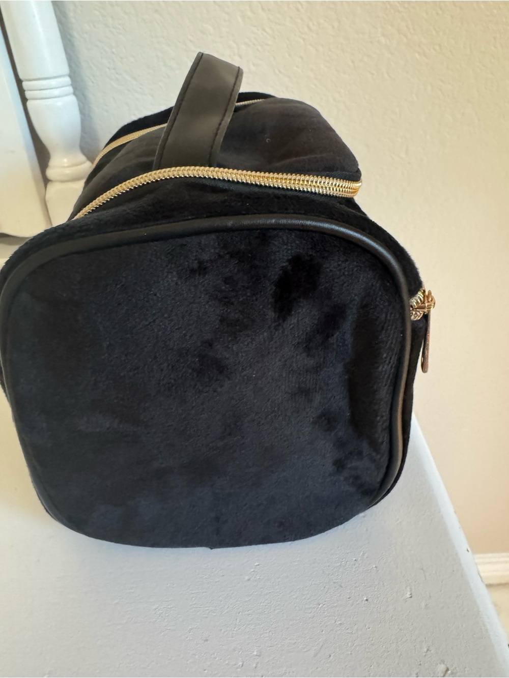 Juicy Couture Black Rhinestone Logo Velvet Cosmetic Case with Gold Zippers - Picture 6 of 9